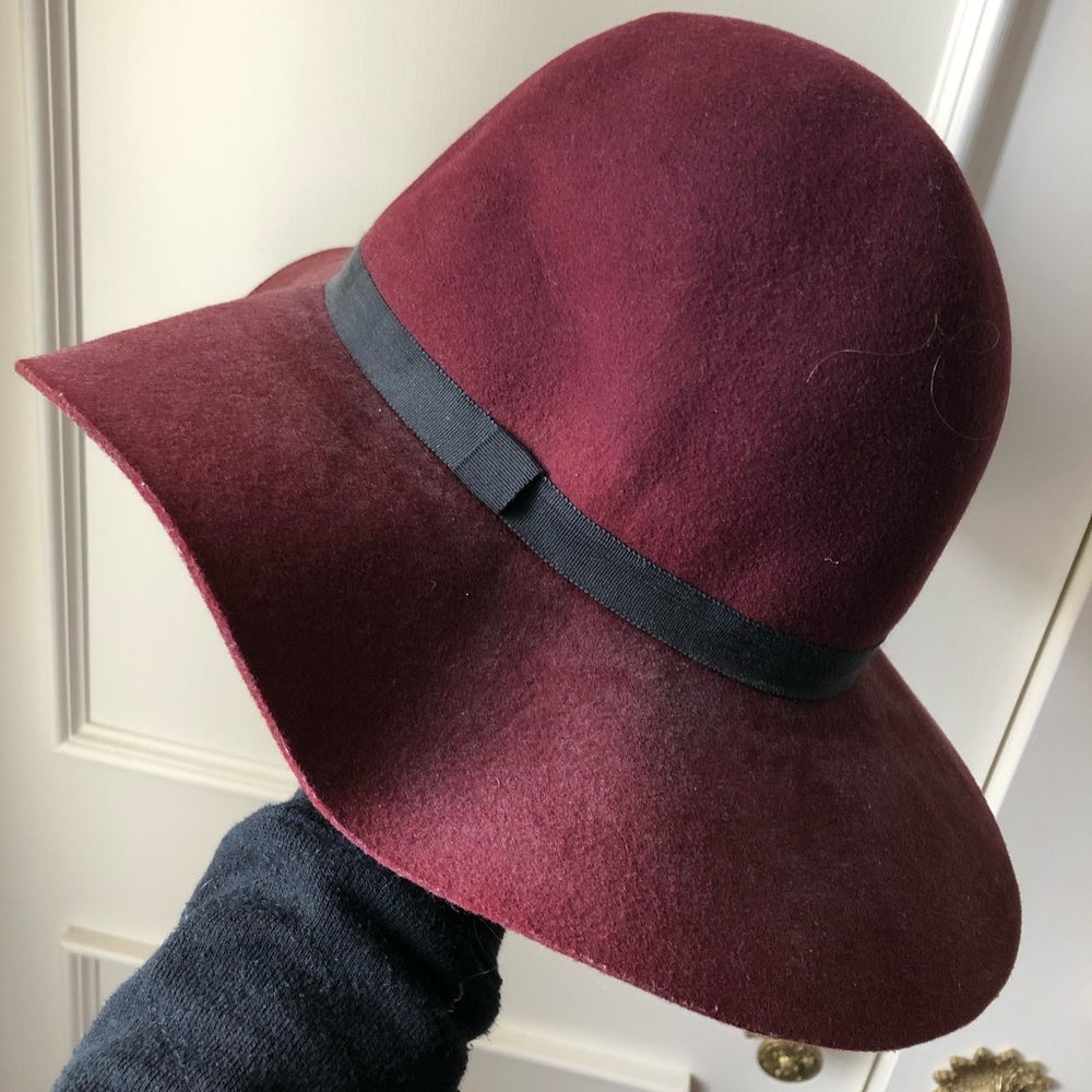Hat Attack plum wool hat
